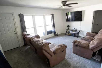 316 Carnation Street, Lake Jackson, TX 77566 - Photo 6