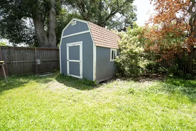 316 Carnation Street, Lake Jackson, TX 77566 - Photo 20