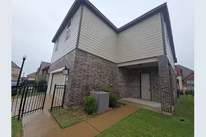 18306 Median Hills Court, Cypress, TX 77433 - Photo 2