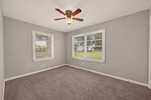 2422 Florence St, La Marque, TX 77568 - Photo 18
