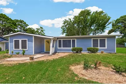2422 Florence Street, La Marque, TX 77568 - Photo 1