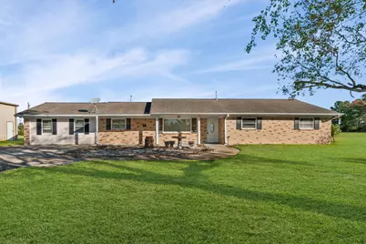 1311 Oak Street, Anahuac, TX 77514 - Photo 40