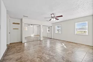 1311 Oak St, Anahuac, TX 77514 - Photo 18