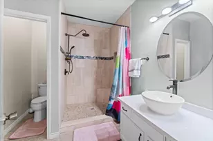 17557 Red Oak Dr, Houston, TX 77090 - Photo 6