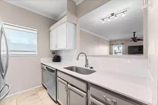 17557 Red Oak Dr, Houston, TX 77090 - Photo 14