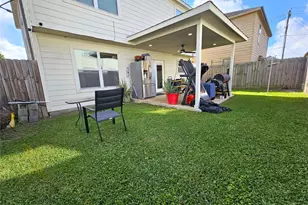 9118 Iron Springs Dr, Houston, TX 77034 - Photo 18