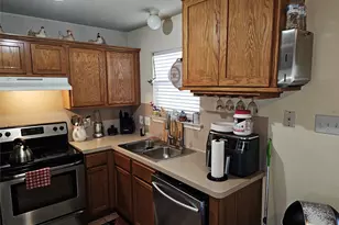 9118 Iron Springs Dr, Houston, TX 77034 - Photo 6