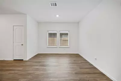 510 Belle Springs Lane, Conroe, TX 77301 - Photo 4