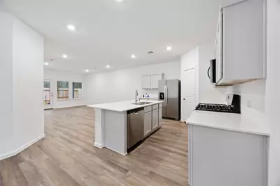 510 Belle Springs Lane, Conroe, TX 77301 - Photo 6