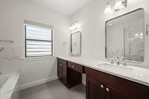 742 W 24th St, Houston, TX 77008 - Photo 10