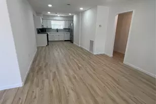 6829 Driftwood St, Houston, TX 77021 - Photo 4