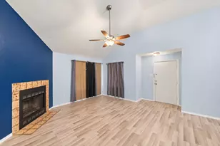 10302 Bushy Creek Dr, Houston, TX 77070 - Photo 6