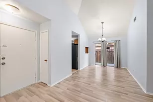 10302 Bushy Creek Dr, Houston, TX 77070 - Photo 8