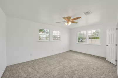 10715 Nobility Drive, Houston, TX 77099 - Photo 28