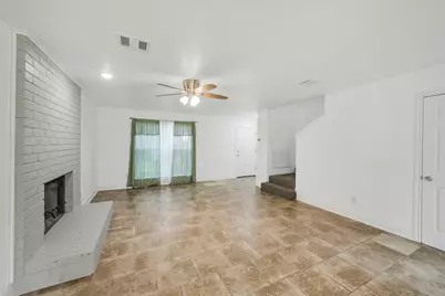 10715 Nobility Drive, Houston, TX 77099 - Photo 8