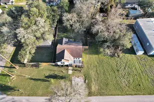 221 Carrell St, Tomball, TX 77375 - Photo 44