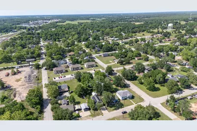 205 E 2nd Street, Hearne, TX 77859 - Photo 24