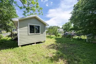 205 E 2nd St, Hearne, TX 77859 - Photo 20