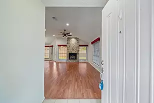18123 Lake Bend Dr, Houston, TX 77084 - Photo 4