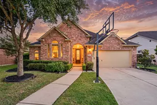 5811 Caper Shores Ln, Sugar Land, TX 77479 - Photo 2