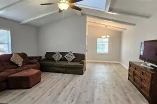 26311 Maplewood Dr, Spring, TX 77386 - Photo 4