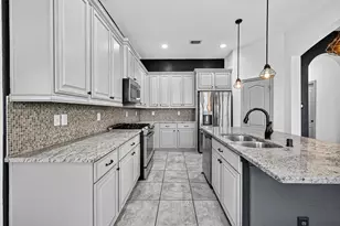 19230 S Cottonwood Green Ln, Cypress, TX 77433 - Photo 2