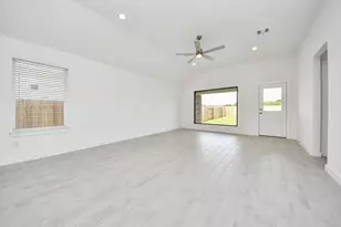1037 Golden Glow Path, Magnolia, TX 77355 - Photo 18