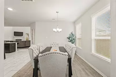 11107 Larkspur Dale Court, Houston, TX 77044 - Photo 10