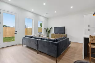 6408 Foster St, Houston, TX 77021 - Photo 6