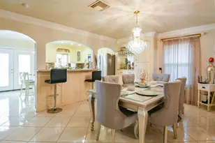 9411 Kingsvalley St, Houston, TX 77075 - Photo 6