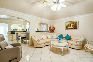 9411 Kingsvalley St, Houston, TX 77075 - Photo 18