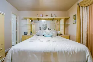 9411 Kingsvalley St, Houston, TX 77075 - Photo 20