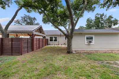 114 E Obryant Street, Bellville, TX 77418 - Photo 22