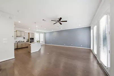 10616 Centre Shadows Drive, Houston, TX 77043 - Photo 4