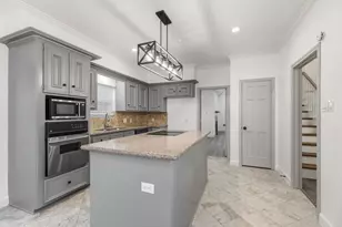 7665 Ameswood Rd, Houston, TX 77095 - Photo 12