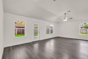11919 Prosperity Point Dr, Houston, TX 77048 - Photo 12