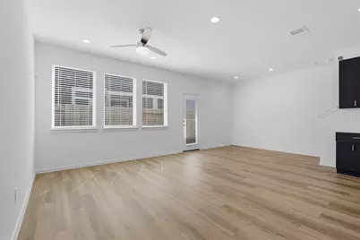7720 Inwood Grove Lane, Houston, TX 77088 - Photo 10