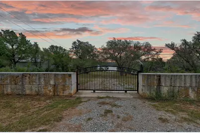 303 Lake View Drive, Spicewood, TX 78669 - Photo 16