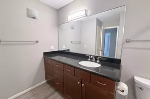 8100 Cambridge St, Houston, TX 77054 - Photo 16