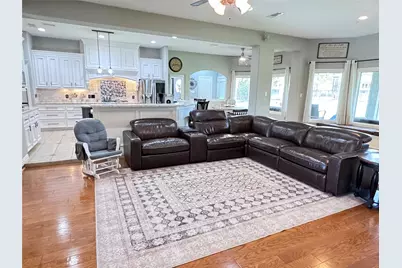 707 Fairway Oaks, Conroe, TX 77302 - Photo 22