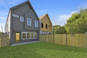 6004 Bacher St, Houston, TX 77028 - Photo 46