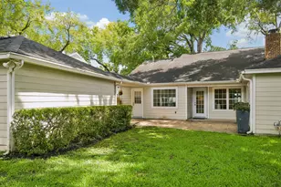 13931 Barryknoll Ln, Houston, TX 77079 - Photo 34