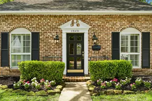 13931 Barryknoll Ln, Houston, TX 77079 - Photo 2