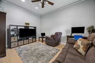 13931 Barryknoll Ln, Houston, TX 77079 - Photo 18