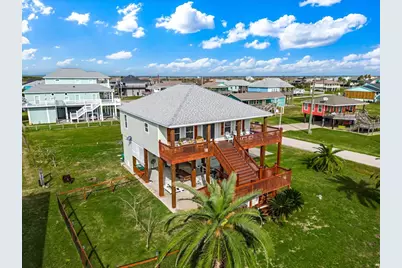 919 Eastview, Crystal Beach, TX 77650 - Photo 2