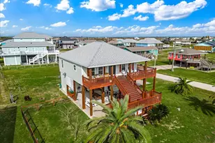 919 Eastview, Crystal Beach, TX 77650 - Photo 2