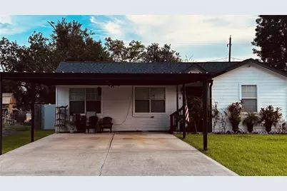 10345 Muscatine Street, Houston, TX 77029 - Photo 1