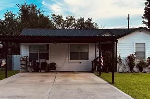 10345 Muscatine St, Houston, TX 77029 - Photo 1