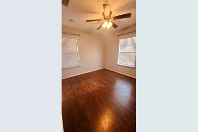 10345 Muscatine Street, Houston, TX 77029 - Photo 4