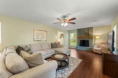 2107 Level Oak Place, The Woodlands, TX 77380 - Photo 4